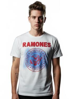 T-Shirt / Ramones White Graphic Band T-Shirt / XL (fits smaller) / New
